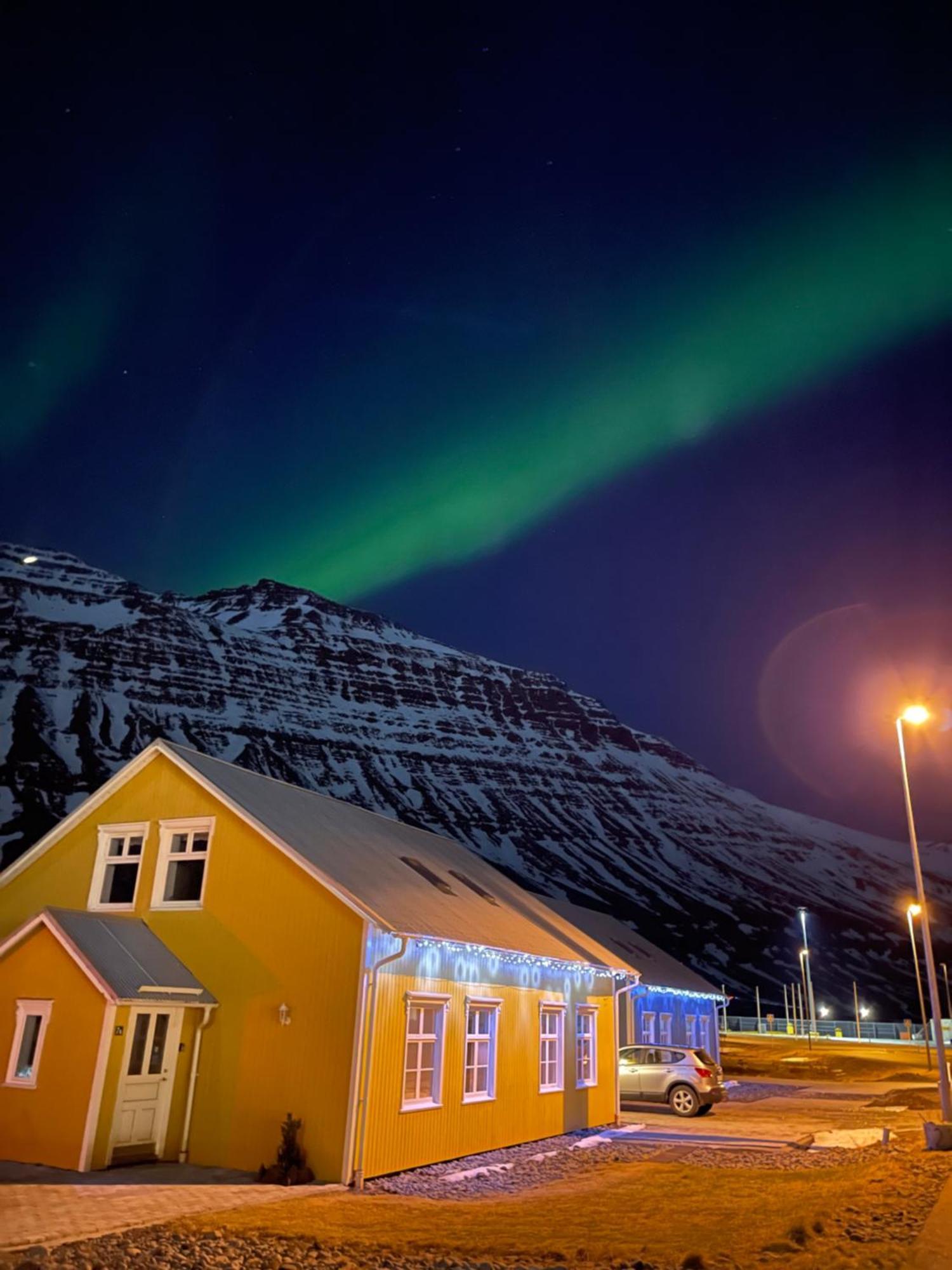 Lonsleira Apartments Seyðisfjörður Esterno foto